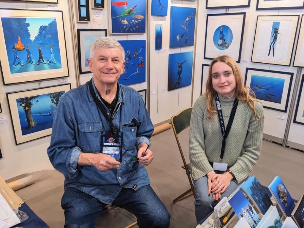 Pascal Lecocq with assistant Deniz – Day 4 Paris Dive Show 2025